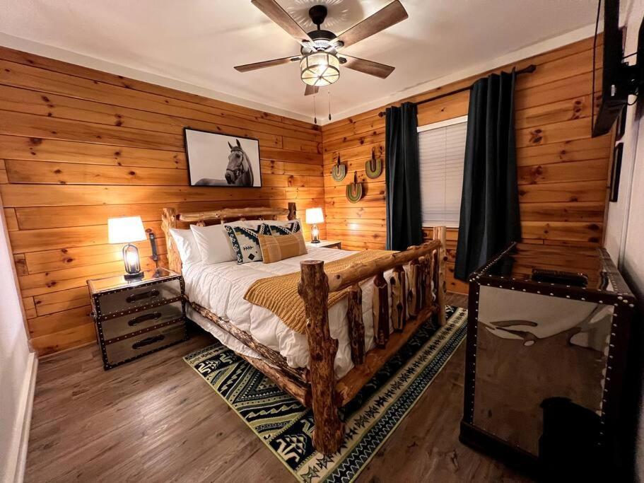 The Horse Cabin At Natural State Cabins Morning Star Екстер'єр фото